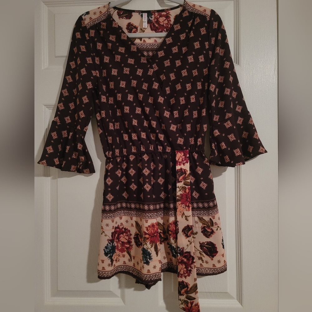 Xhilaration Burgundy Romper - Small
